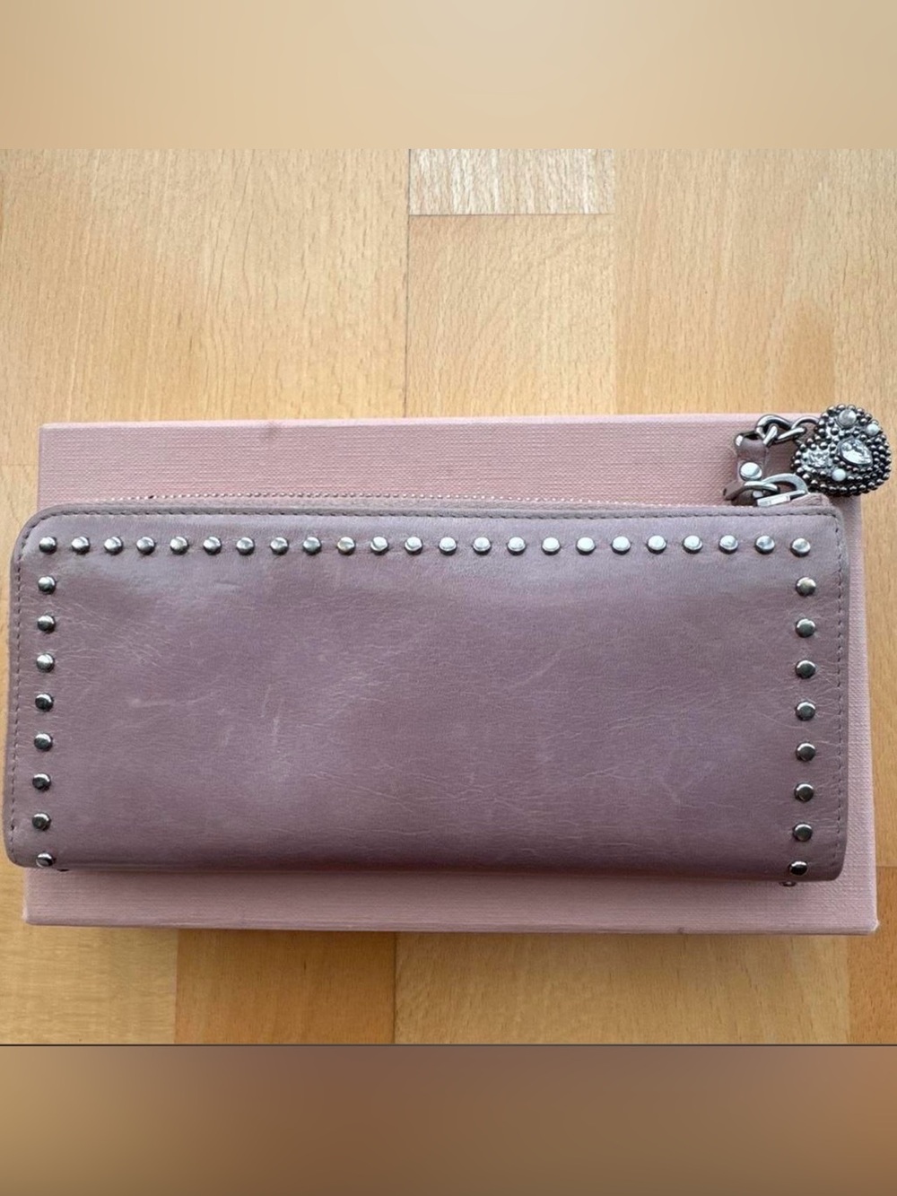 Miu Miu Pink Studded Leather Zip Wallet with Heart Charm - Picture 3 of 9